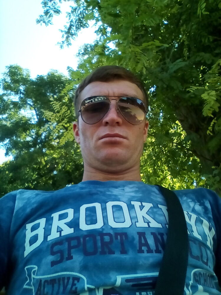  43718449  , 38 ,    
