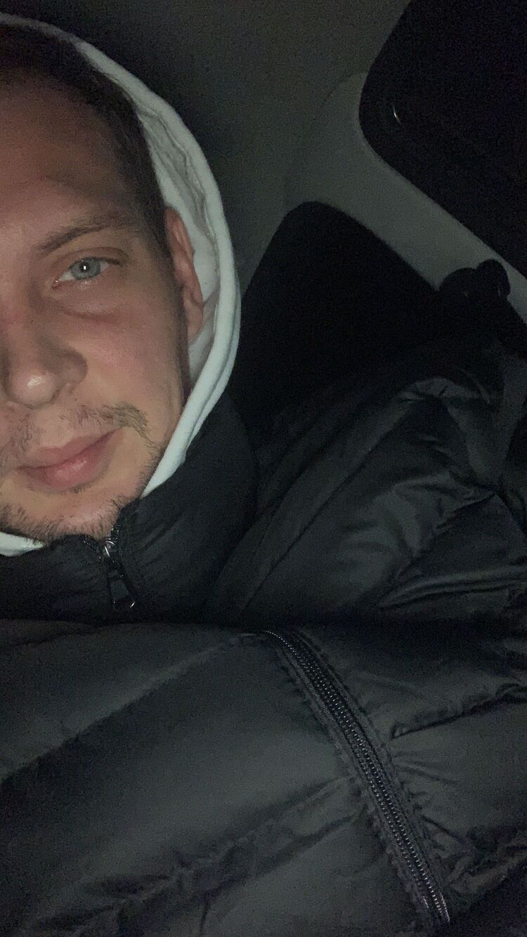  29958549  Stas, 31 ,    