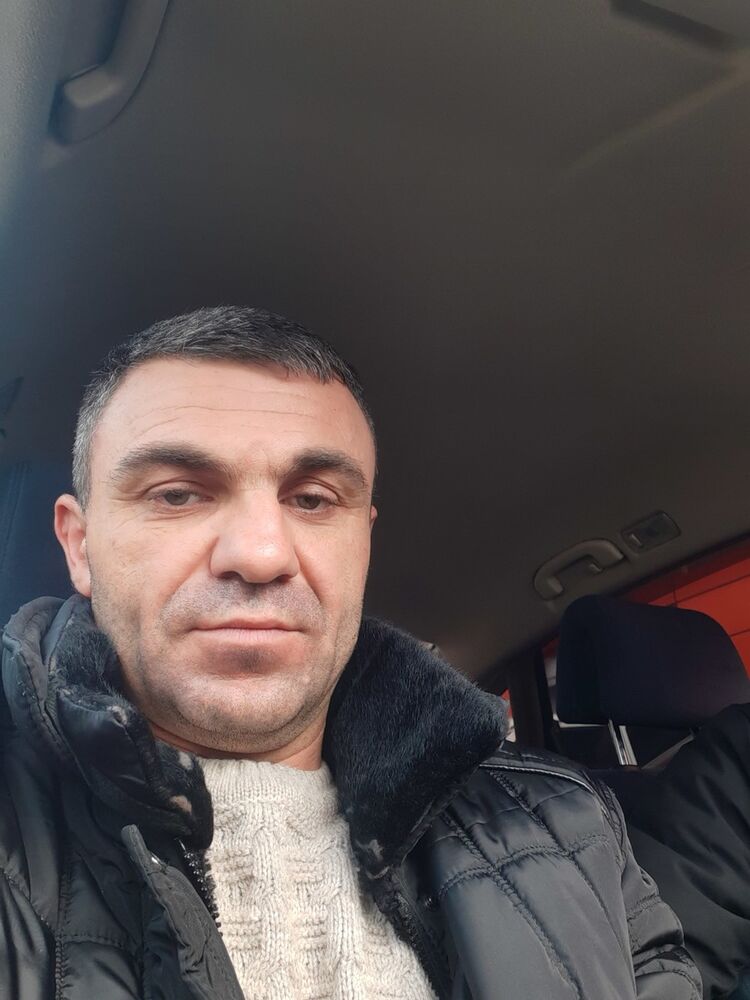  18551609  Vahe, 45 ,    