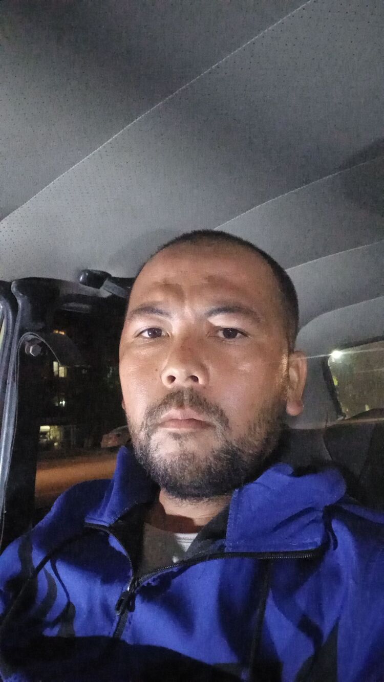  37720399  , 32 ,    