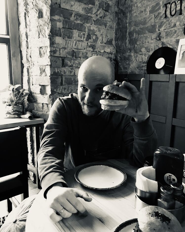  24059609  , 41 ,    -