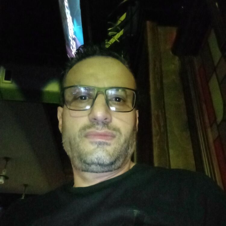  48387239  Albroto, 46 ,    