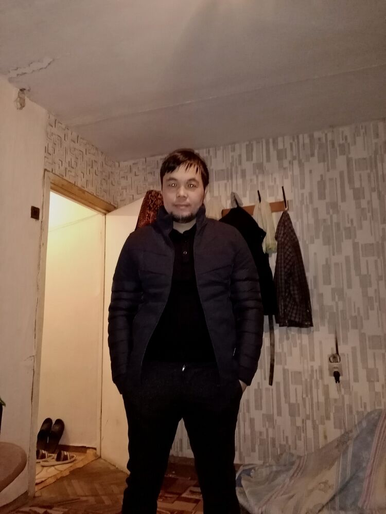  22649119  Murad, 31 ,    