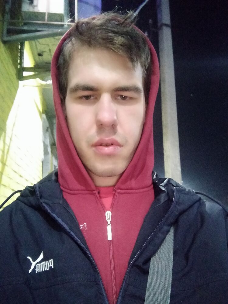  24195579  Vadim, 28 ,     