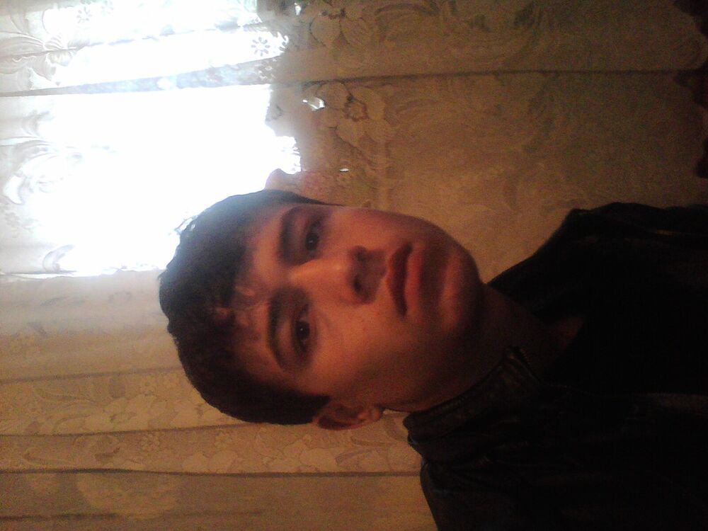  4005289  Lonely Boy, 29 ,    