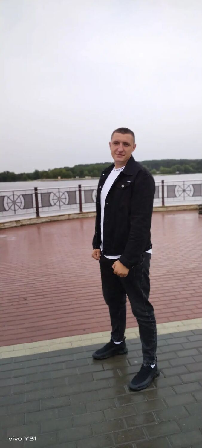  36474639  Igor, 27 ,    -