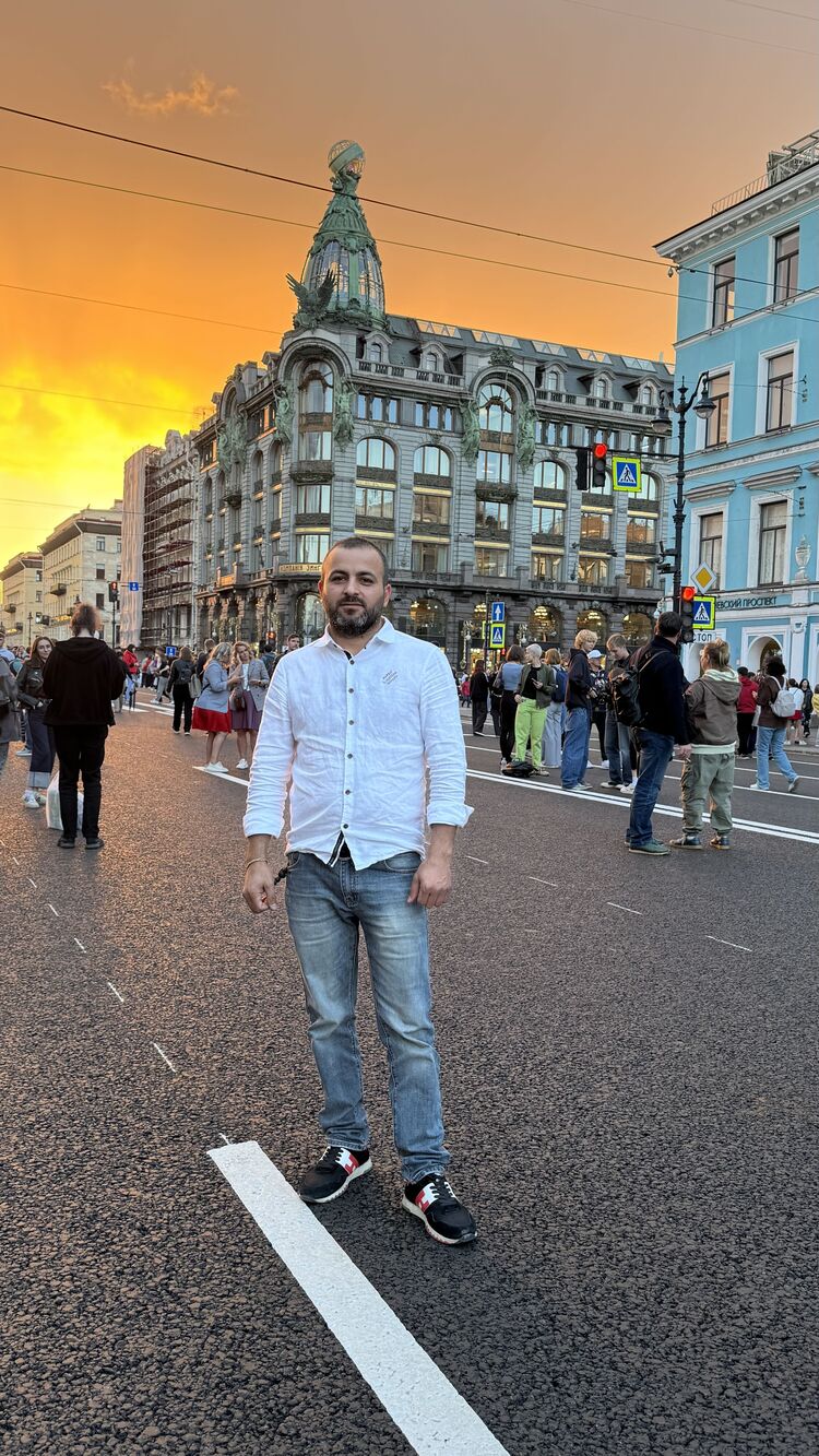  53405749  , 39 ,    -