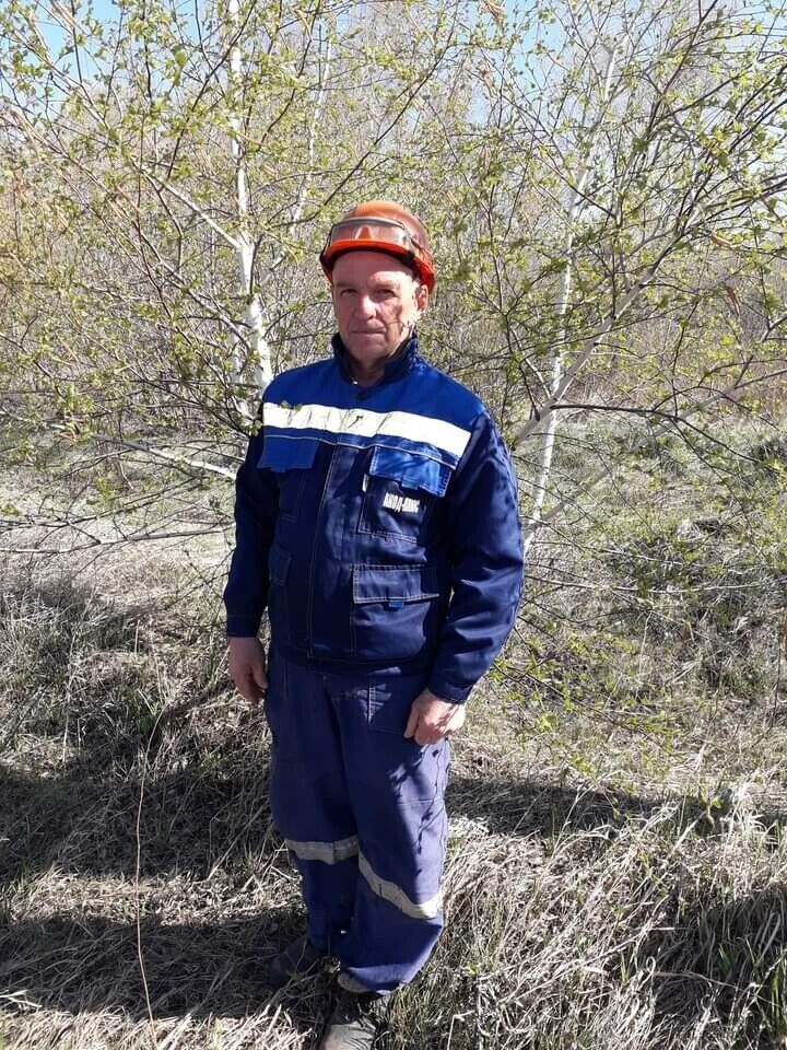  24665579  , 64 ,    