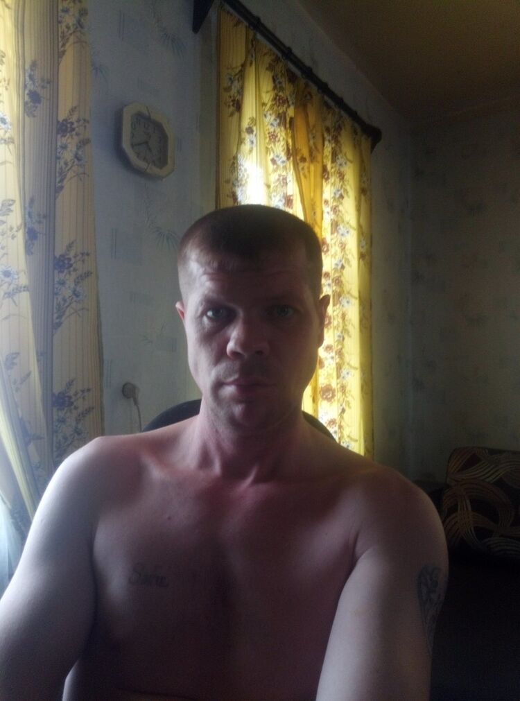  ,   Sergei, 38 ,   ,   , c 