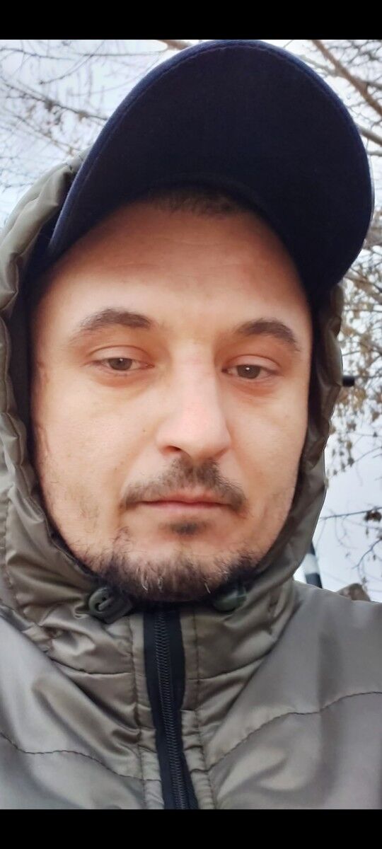  18932129  , 40 ,    --