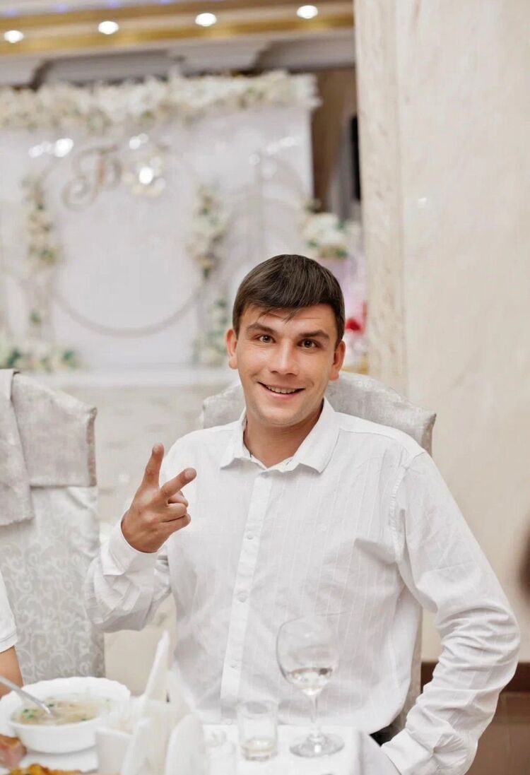  50664959  Timur, 31 ,    