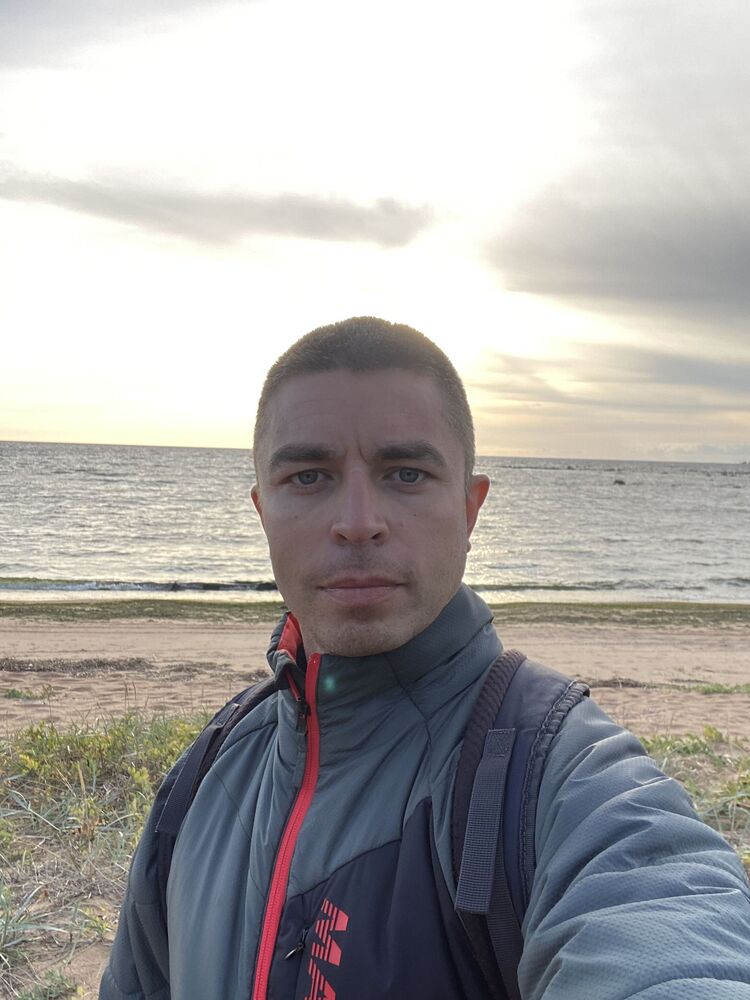 -,   Sergio, 43 ,   c 
