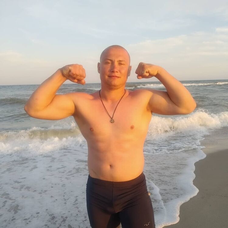  ,   Leonid, 30 ,   ,   , c 