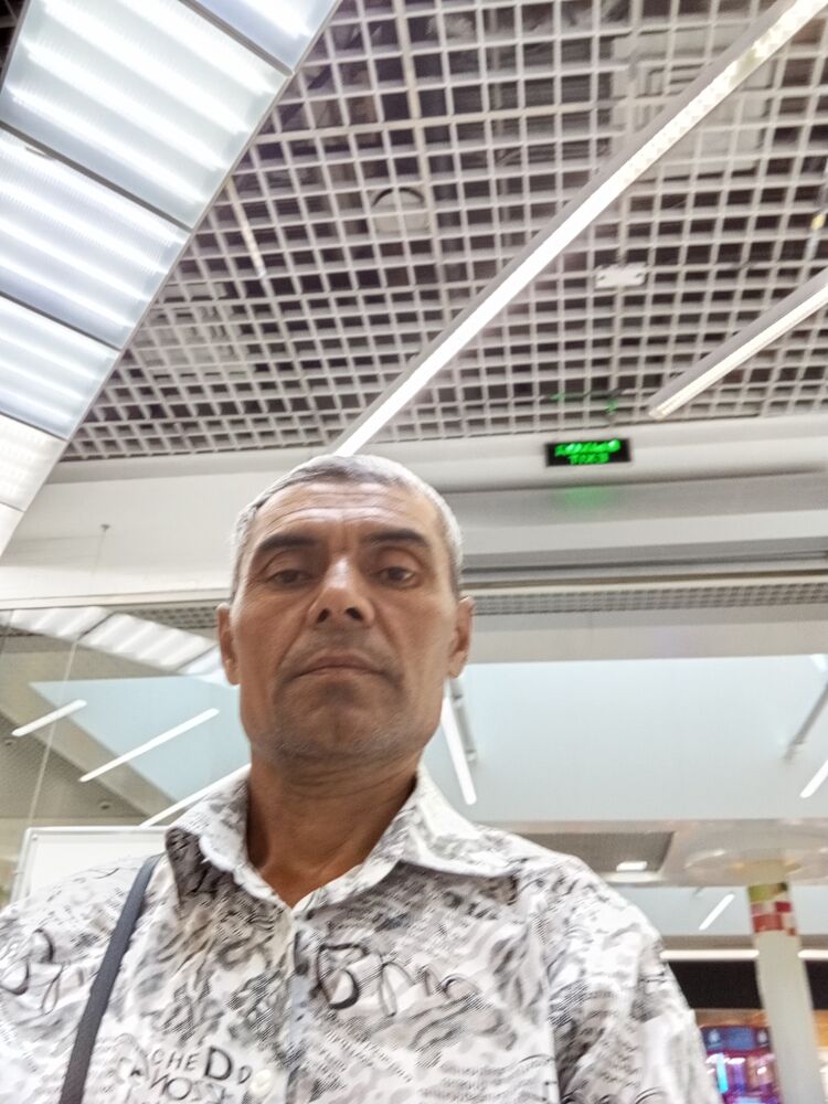  44635129  Zikrillo, 48 ,    