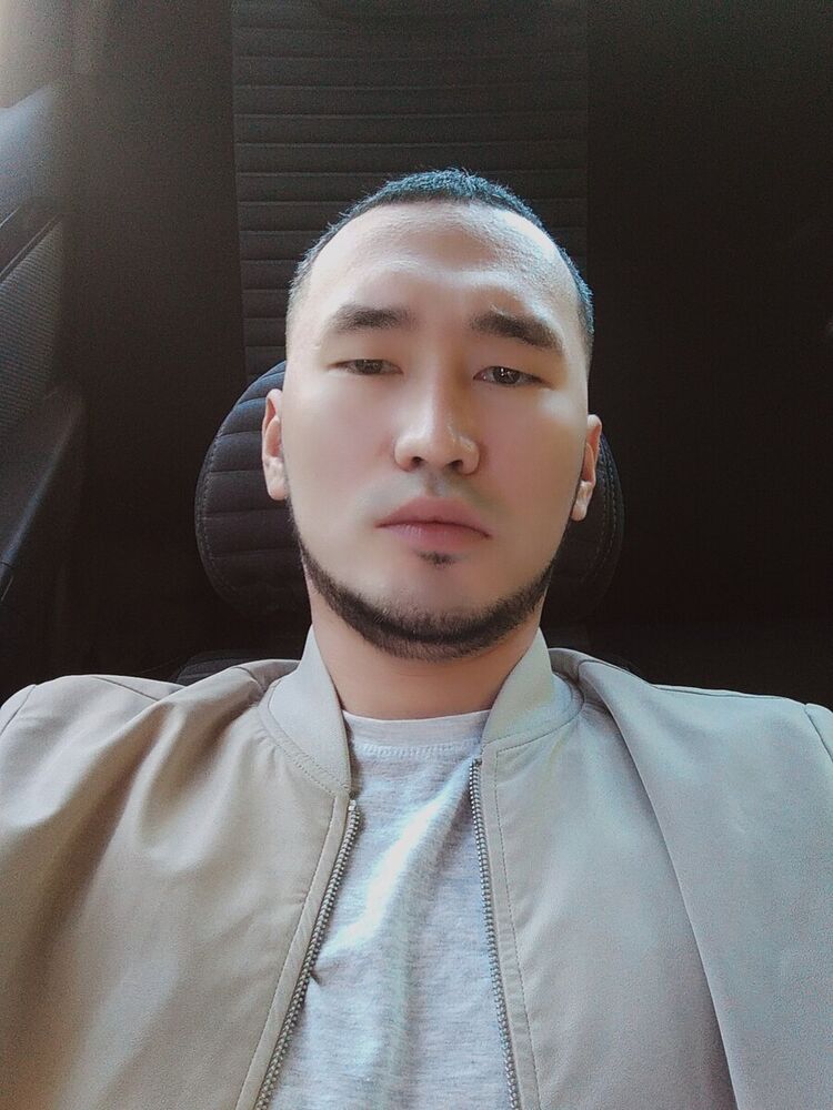  21464539  Aziz, 32 ,    