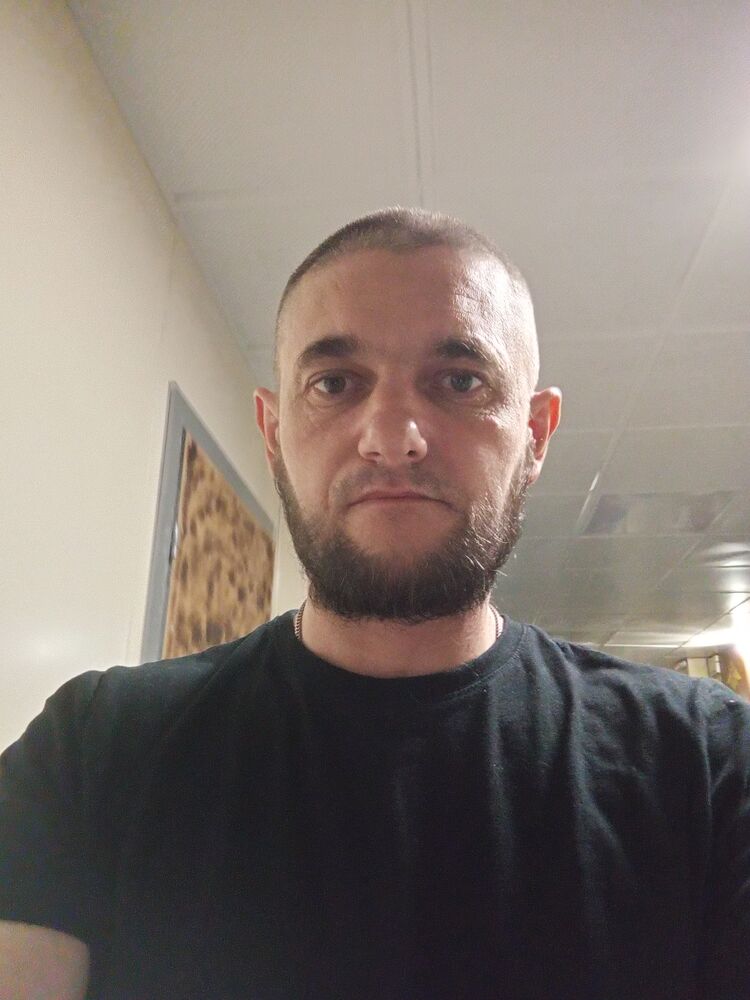  51893269  , 37 ,    