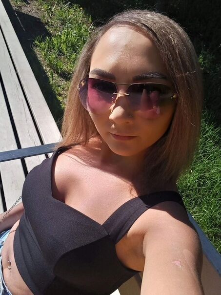  ,   Elya, 37 ,   ,   