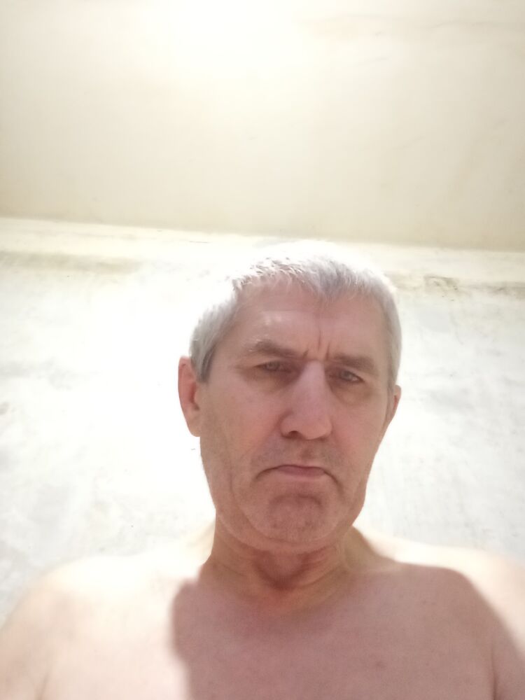  48980569  , 61 ,    
