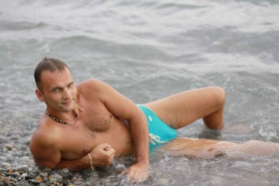  ,   Anton, 41 ,   