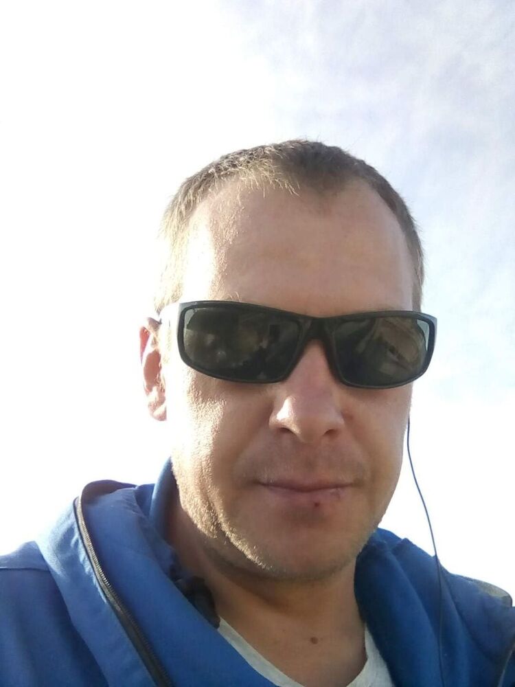  27048779  , 43 ,    