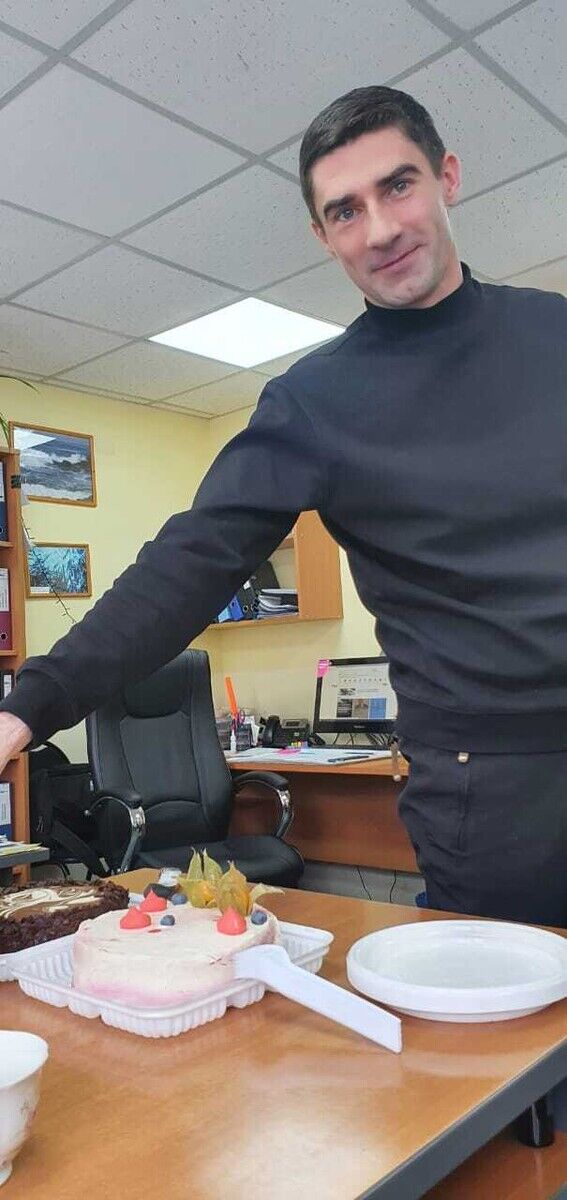  22258349  Miha, 40 ,    -