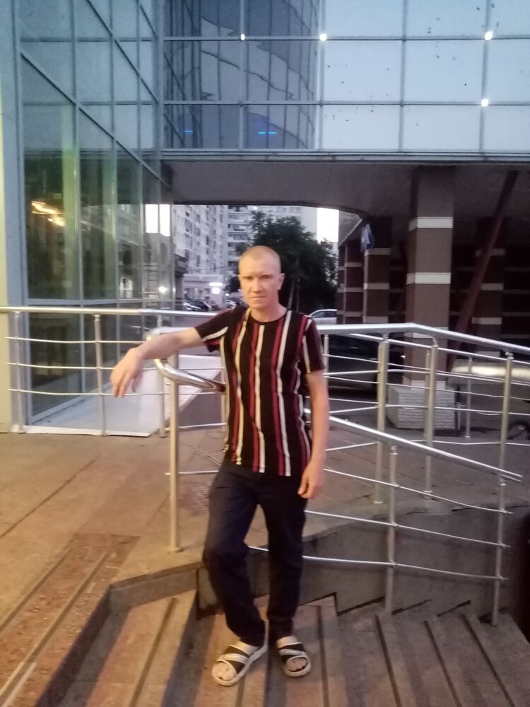  ,   Sergey, 39 ,   ,   