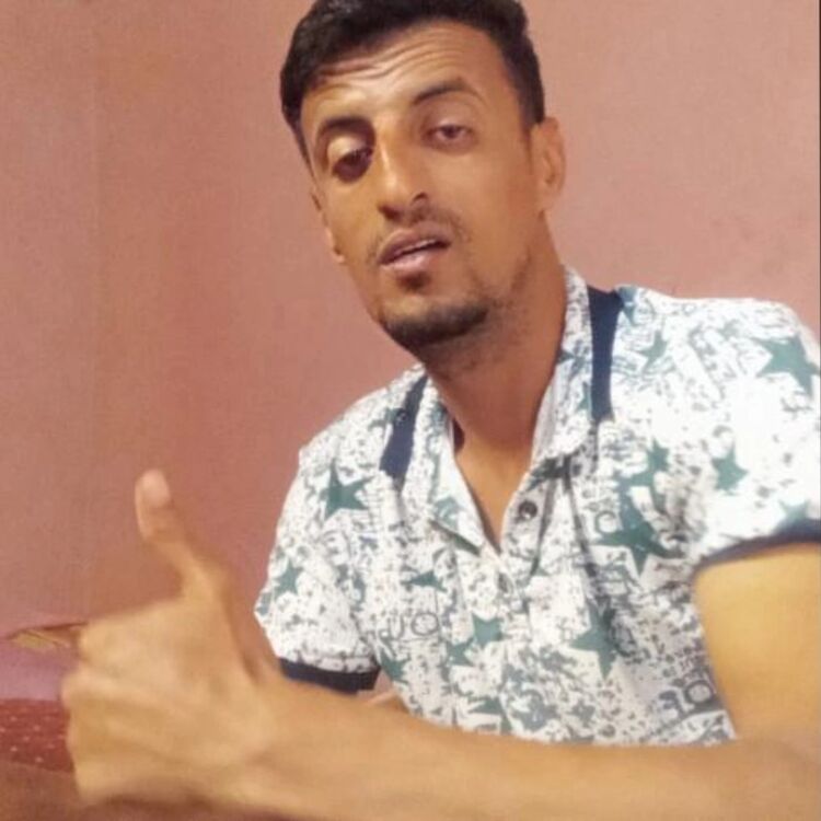  48975689  Khalid, 37 ,    -