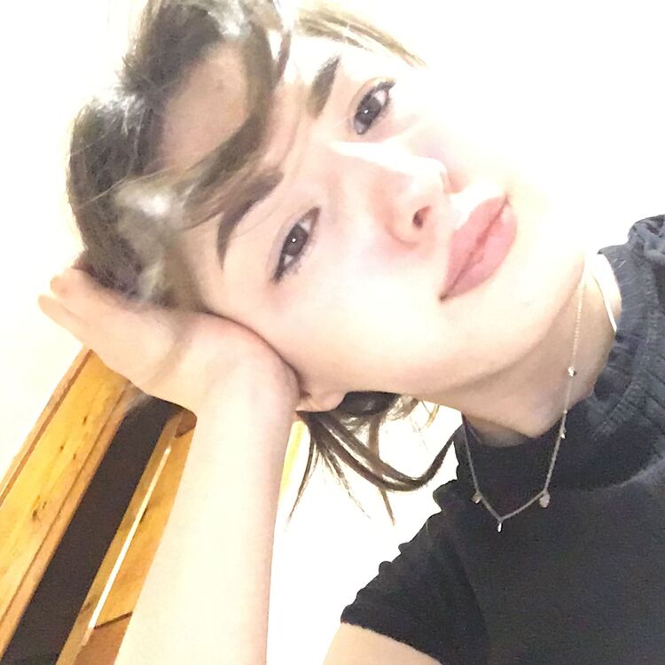  29992289  Vika, 22 ,    