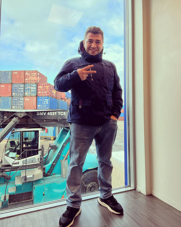  29981189  EMIL, 34 ,    Spijkenisse