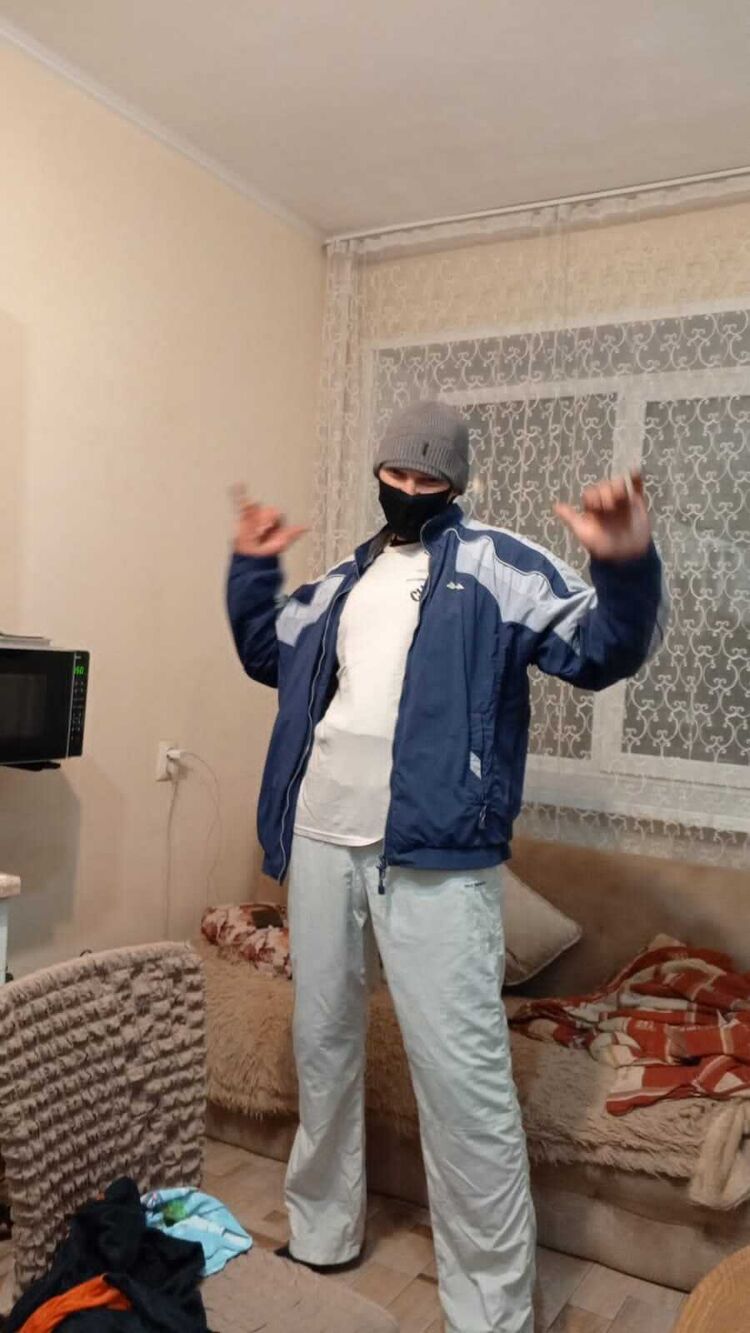  53391349  , 32 ,    