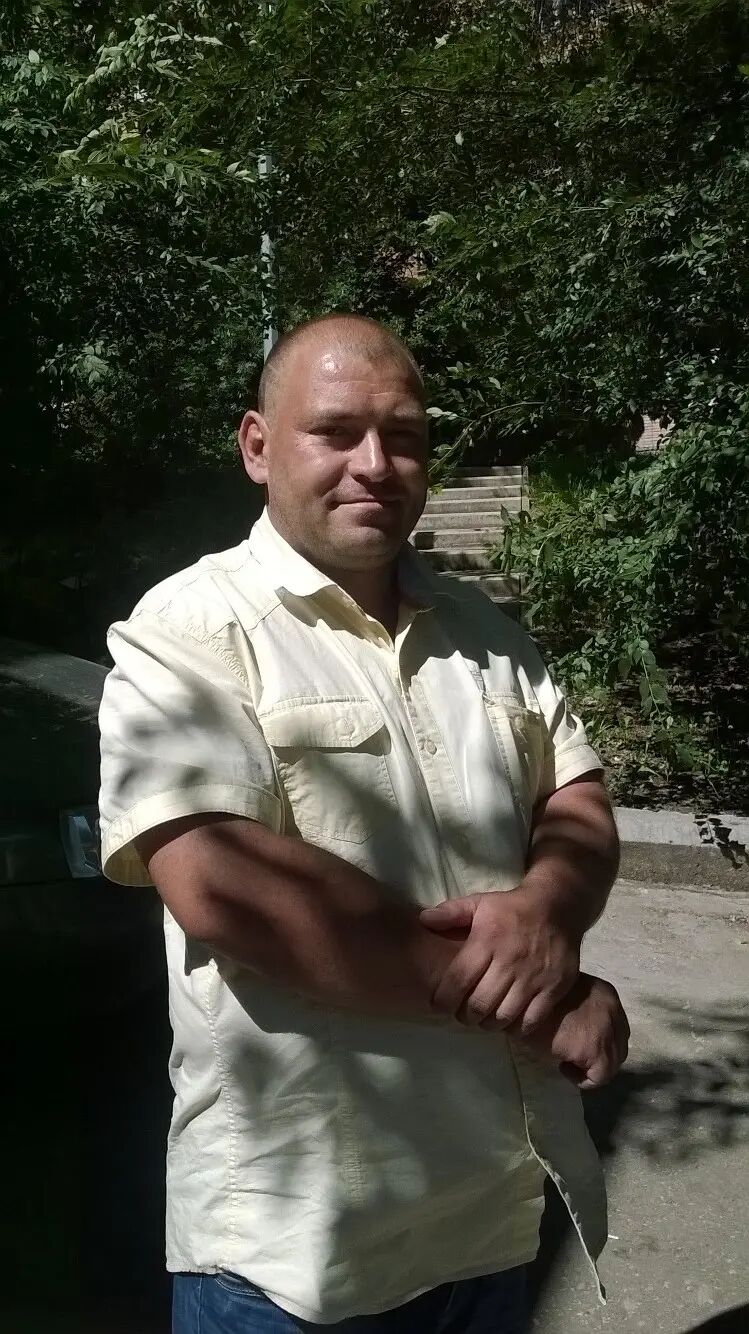  33246379  , 46 ,    