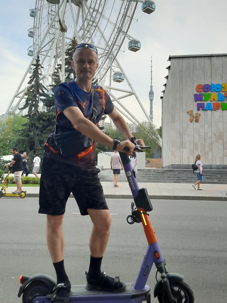  46548519  , 51 ,    