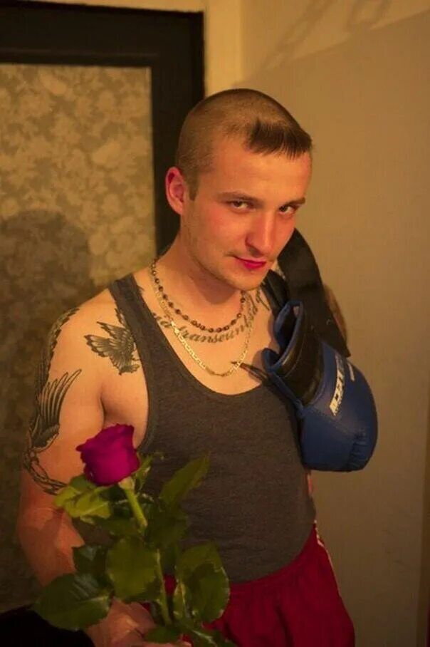  53815979  Pavel, 37 ,    