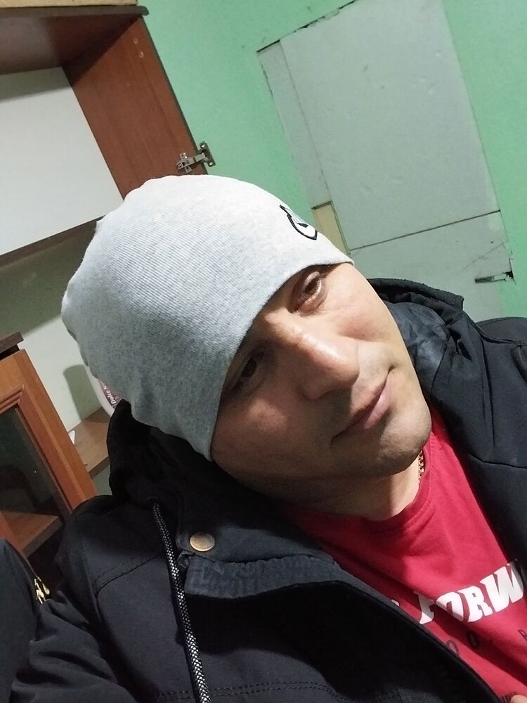  40096019  , 37 ,    
