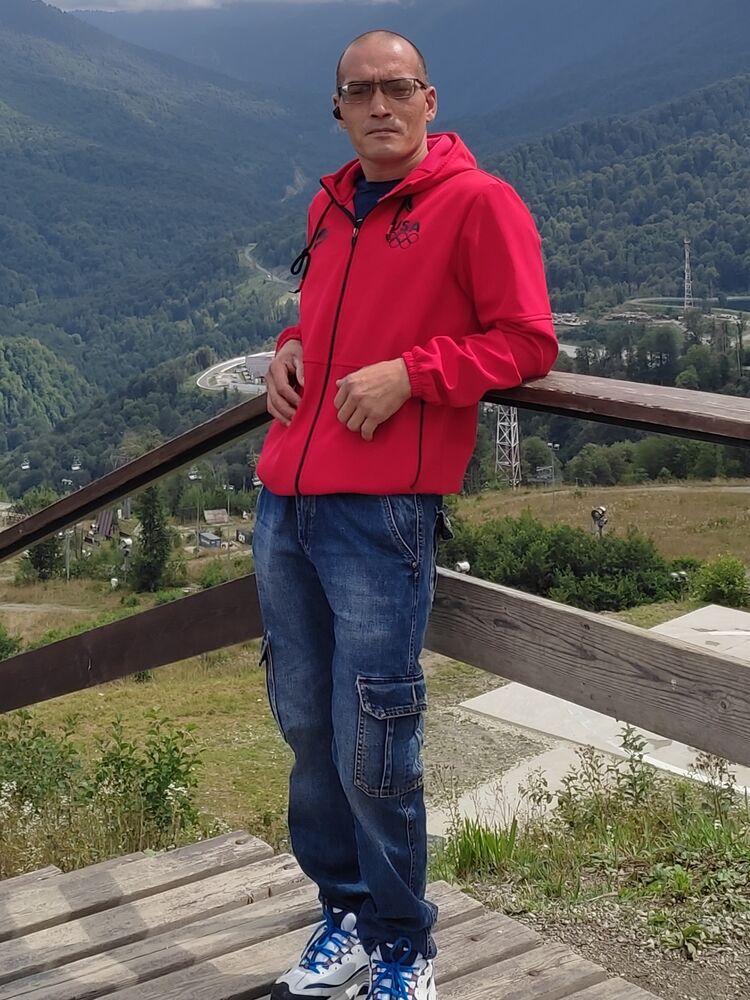  28443989  , 42 ,    