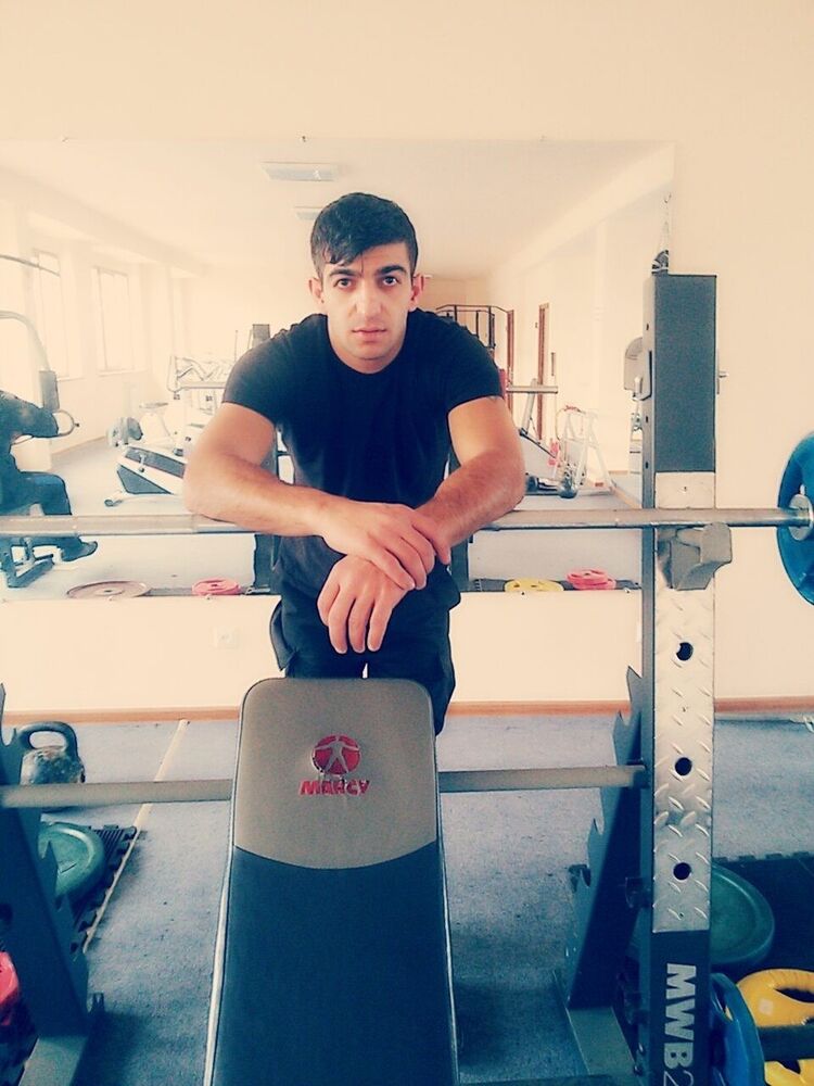  ,   Narek, 33 ,   ,   , c 