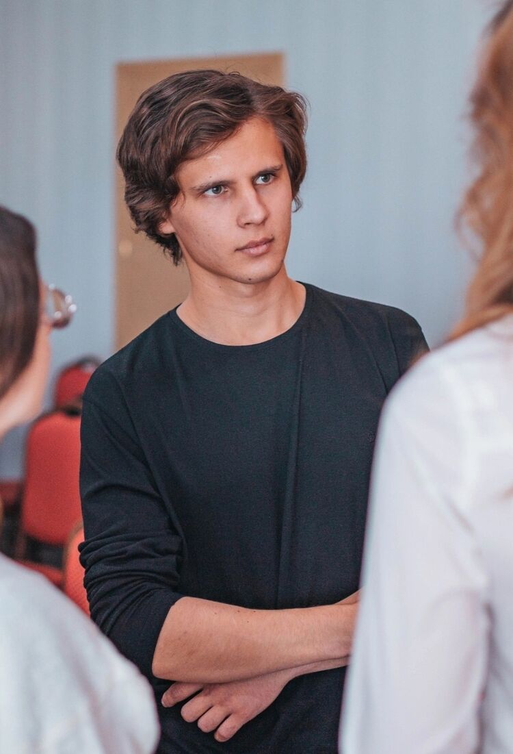  33785219  , 27 ,    --