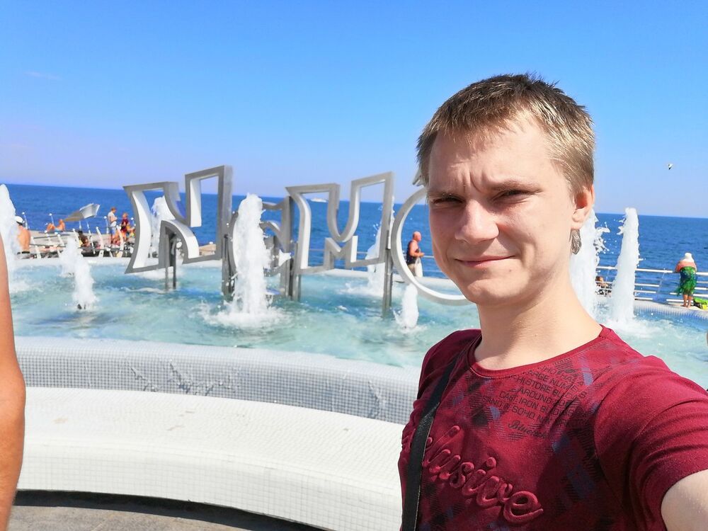  18099389  , 32 ,    