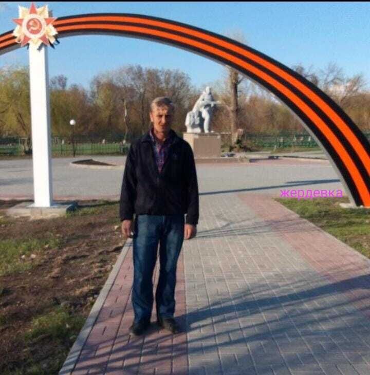  40769449  , 49 ,    