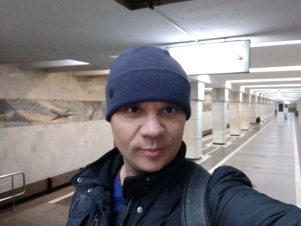  39041229  Leontij, 41 ,    