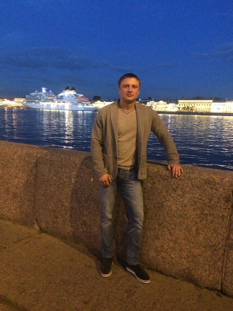  -,   Artem, 37 ,   ,   