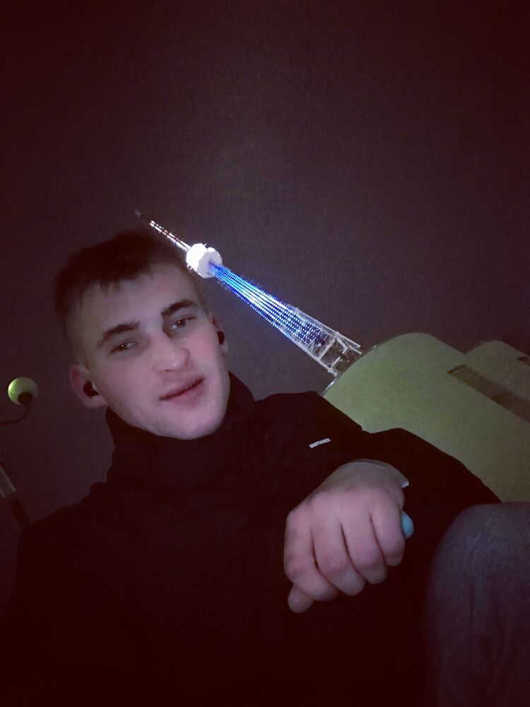  33214449  Kirill, 24 ,    