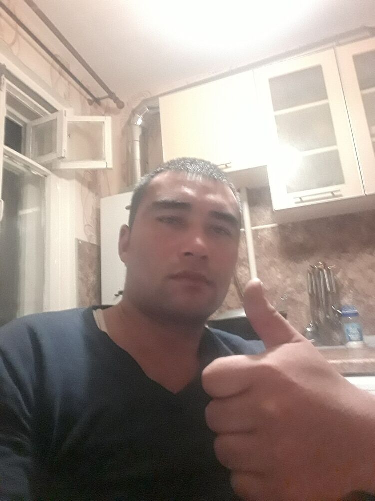  ,   Nurik, 32 ,     , c 