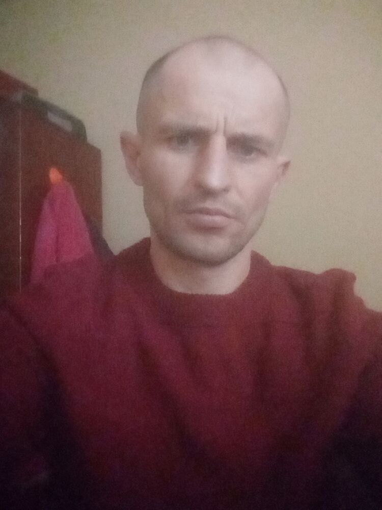  42975079  , 36 ,    