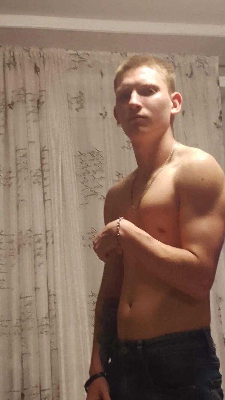  44438119  , 20 ,    