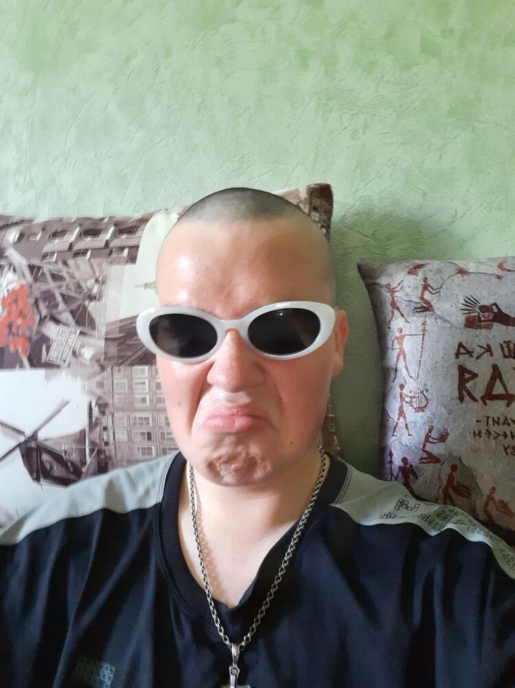 48153049  , 21 ,    