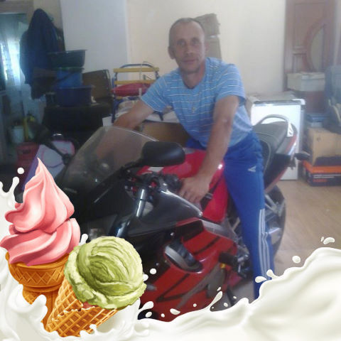  13302939  Aleksandr, 54 ,    