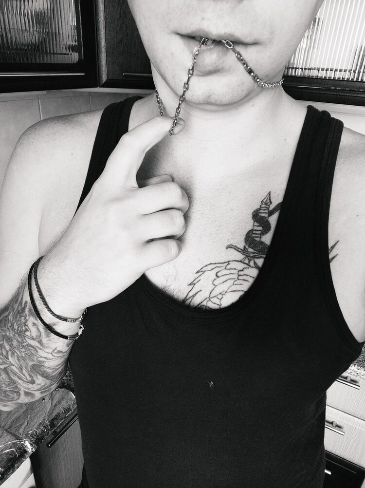  19743369  , 33 ,    