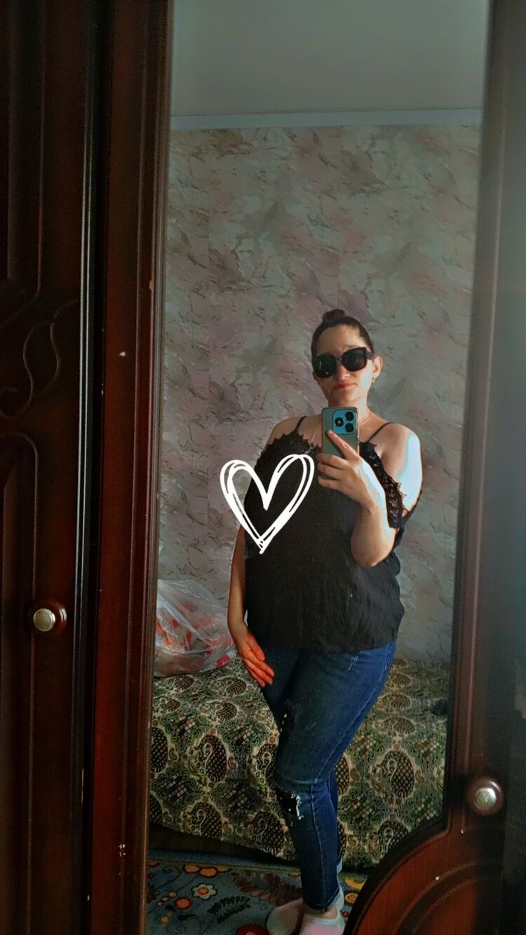 51968729  Evangelina, 27 ,    
