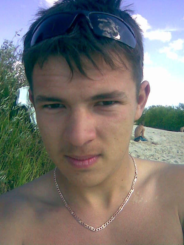  6891159  Maikl, 34 ,    